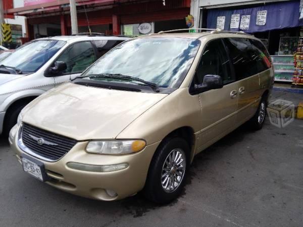 Chrysler Town & Country -99