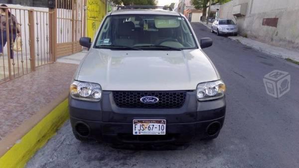 Ford Escape -06