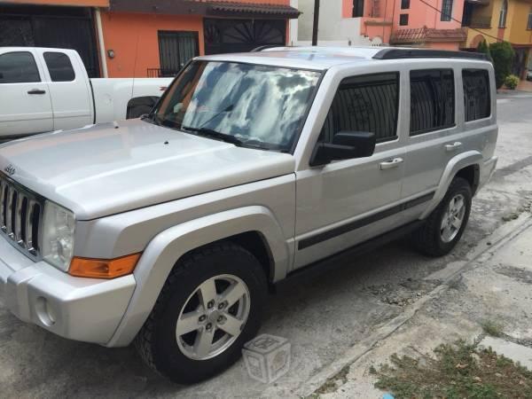 Jeep Commander tomó a Cuent -08