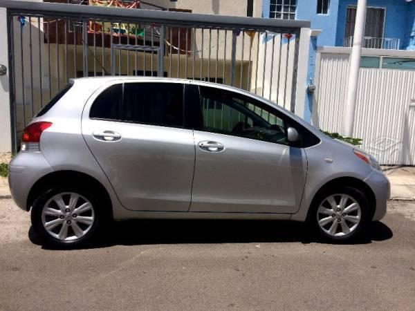 Yaris hatch back premiun AUTOMATICO IDEAL DAMA -10