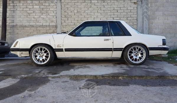 Ford mustang hard top -84
