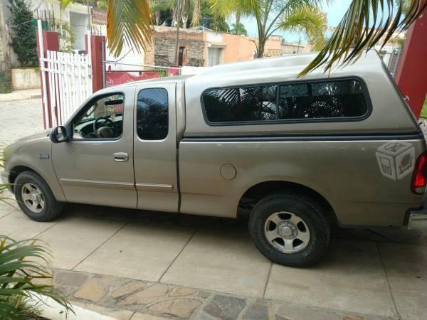 ford Lobo 4 puertas -03