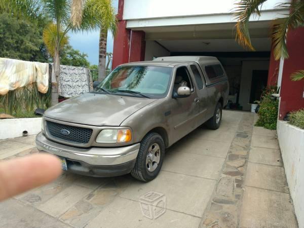 ford Lobo 4 puertas -03