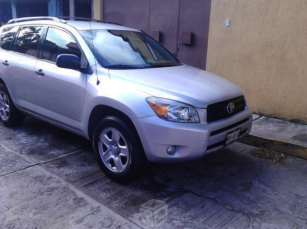 RAV4 4 cilindros,todo pagado