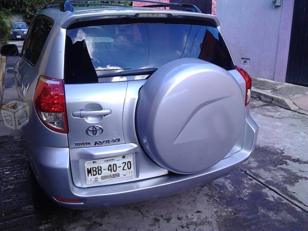 RAV4 4 cilindros,todo pagado