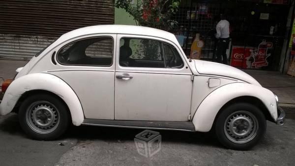 Se vende Volkswagen sedán 