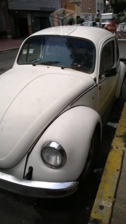 Se vende Volkswagen sedán 