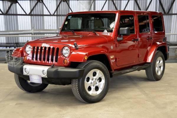 Jeep wrangler unlimited sahara rojo -13