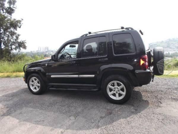 Jeep liberty limited impecable 4x4 super potente -07