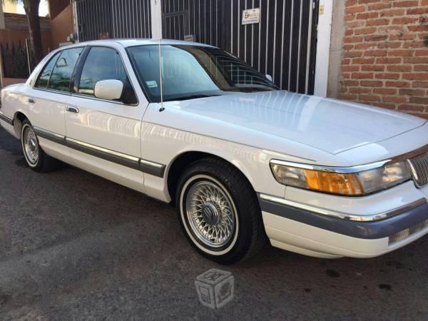 Grand marquis seminuevo -93