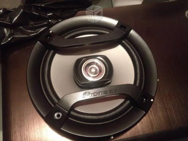 4 Bocinas Pioneer 6x9 y 6.5 Nuevas