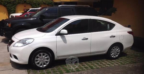 Versa sense como nuevo -12