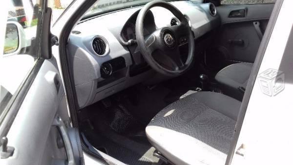 Volkswagen Modelo: Pointer -09