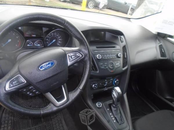 Ford Focus -15