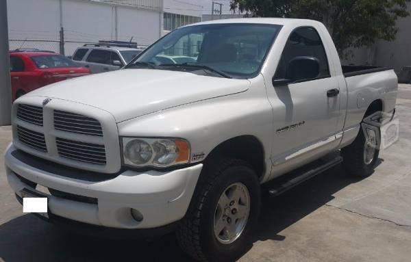 RAM 2500 4X4 5.7L V8 AT CAB REG -05