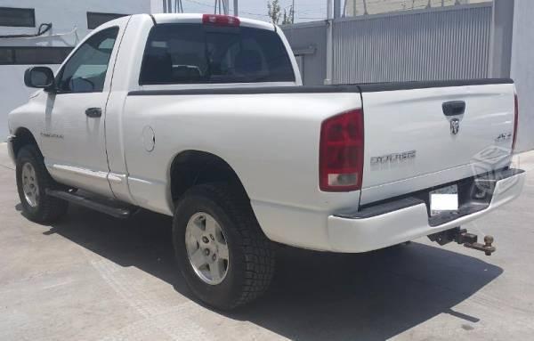 RAM 2500 4X4 5.7L V8 AT CAB REG -05