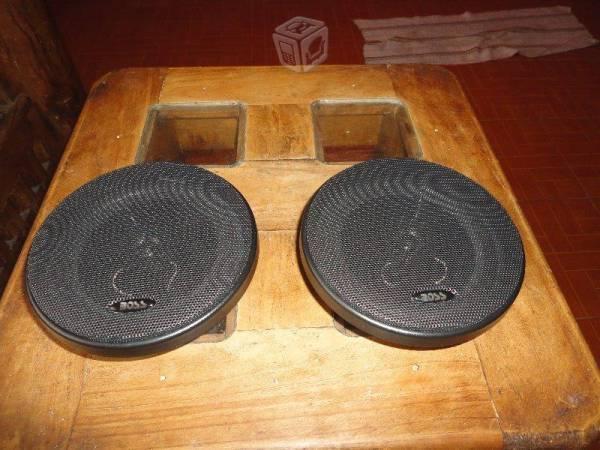 Par de bocinas nuevas Boss ck65