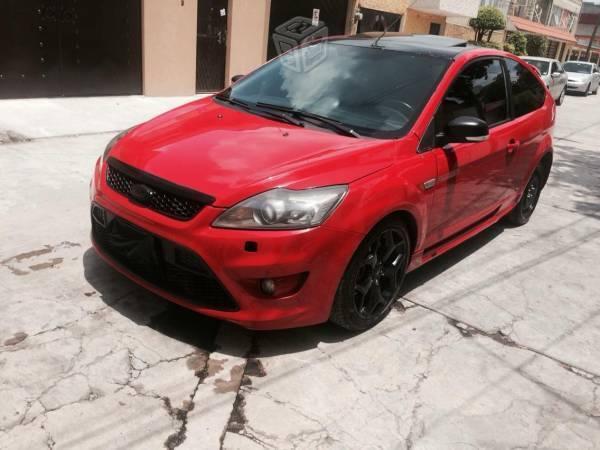 Ford Focus ST -10