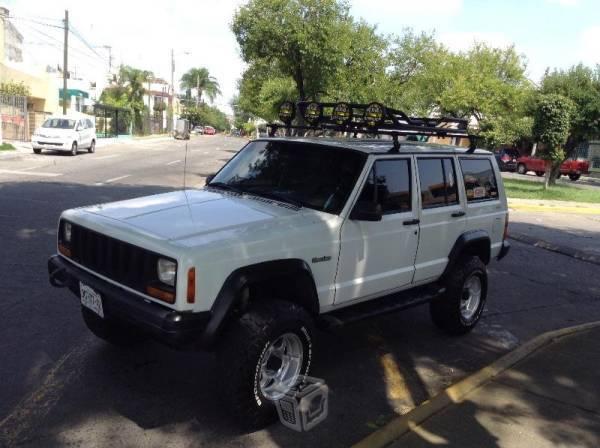 Cherokee 4x4 trato para exigentes cambio