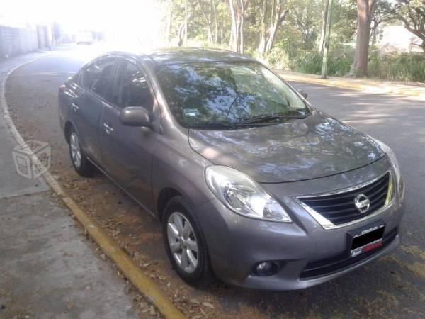 Nissan Versa -13