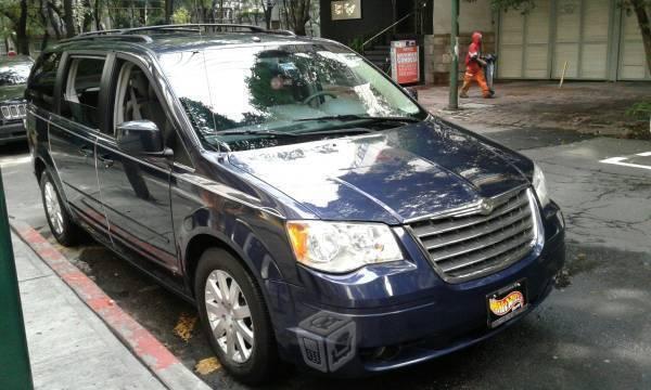 Chrysler Town & Country Piel 3 Pantalla C/Reversa -08