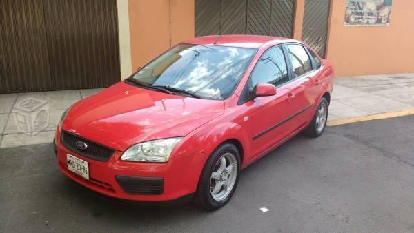 Ford Focus Rojo -07