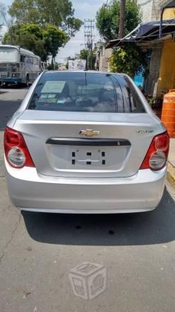 Chevrolet sonic ls -12