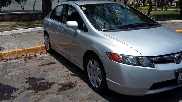 Honda civic 4 puertas -08