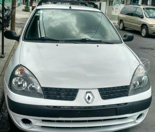 Renault CLIO -06