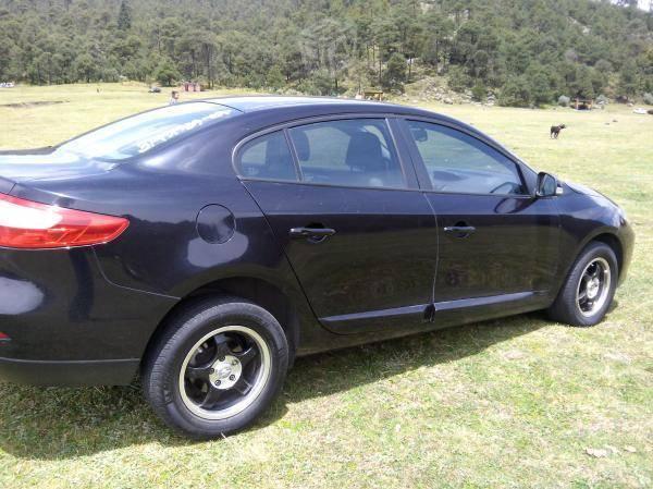 Renault Fluence -11