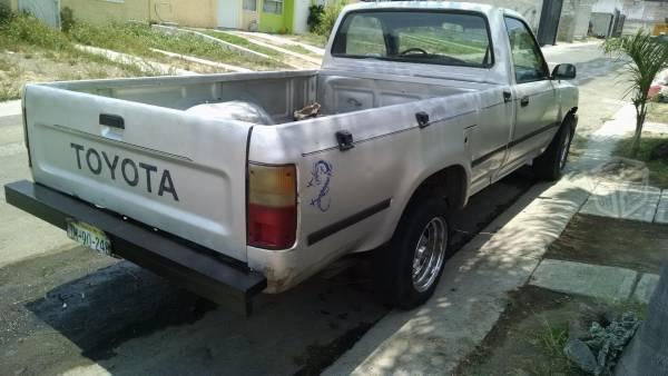 Toyota pickup extra larga -89