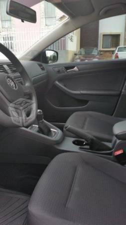 VW Jetta 2.0 -16