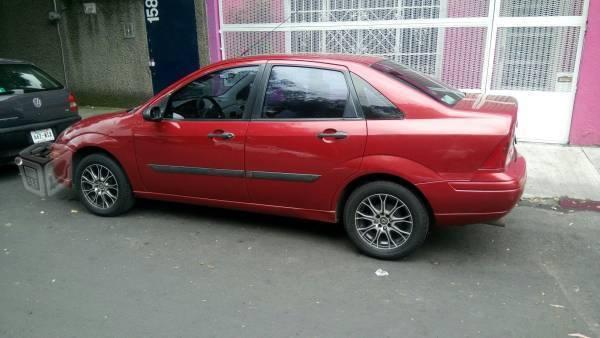 Ford Modelo: Focus -03