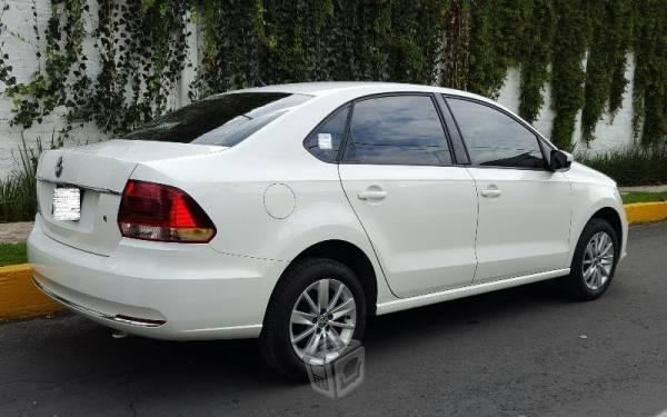 Volkswagen Vento Confortline 2017 -16