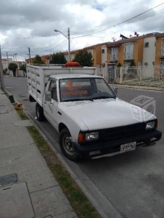 Nissan Estaquitas Camioneta de Carga -93