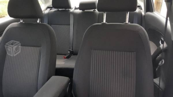 Volkswagen Vento Tdi Highline 2014 Negociable -14